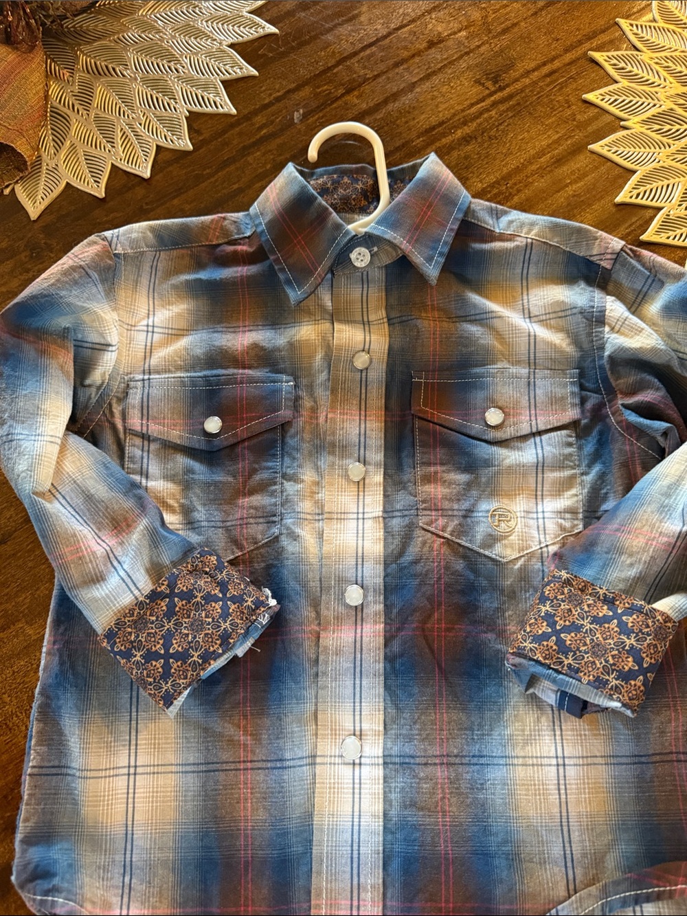 ROPER Boys Plaid Button-Up Shirt in Blue, Cream & Rust XS (4/5)